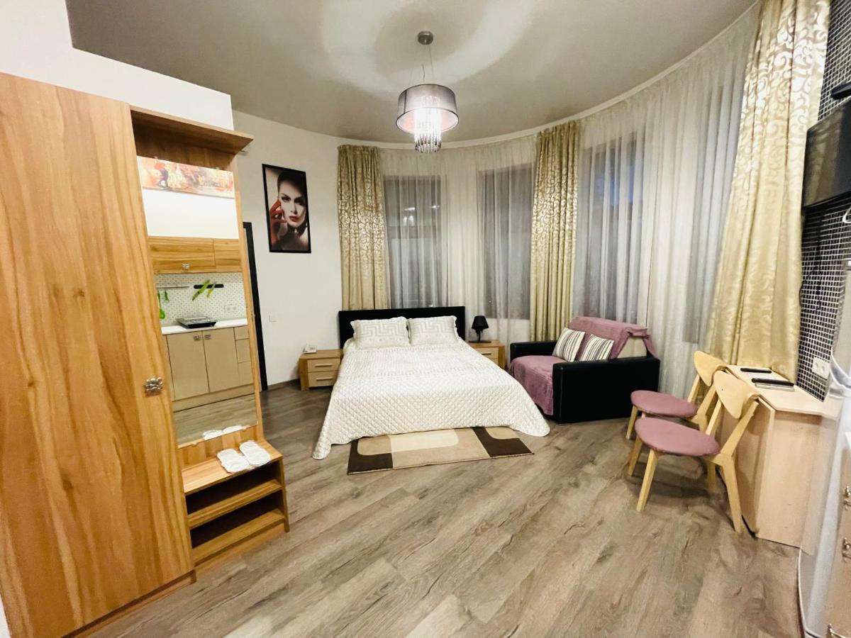 Apartments & Villa Georg オデッサ エクステリア 写真