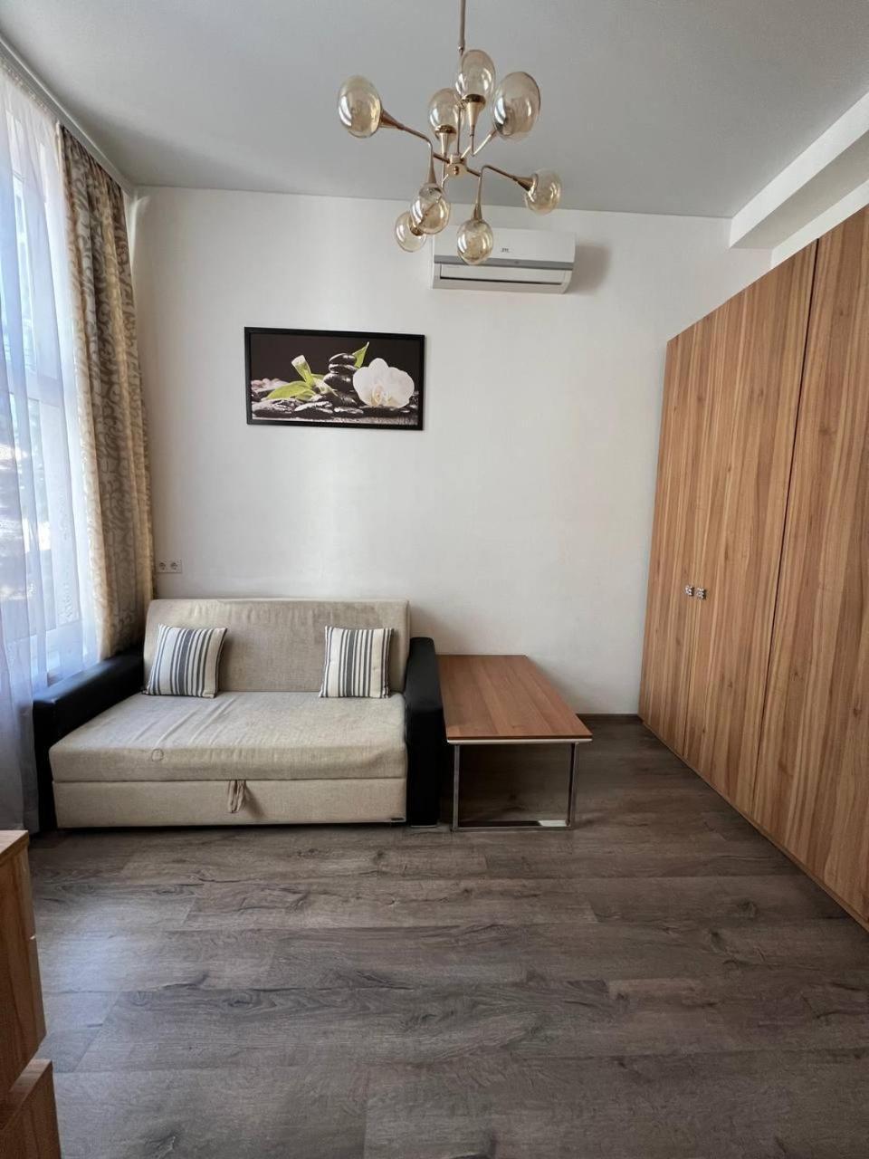 Apartments & Villa Georg オデッサ エクステリア 写真