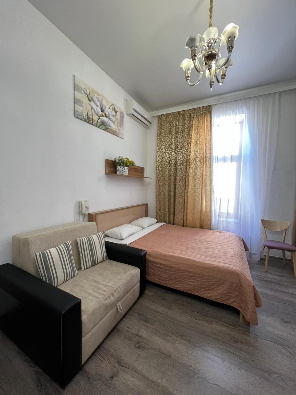 Apartments & Villa Georg オデッサ エクステリア 写真