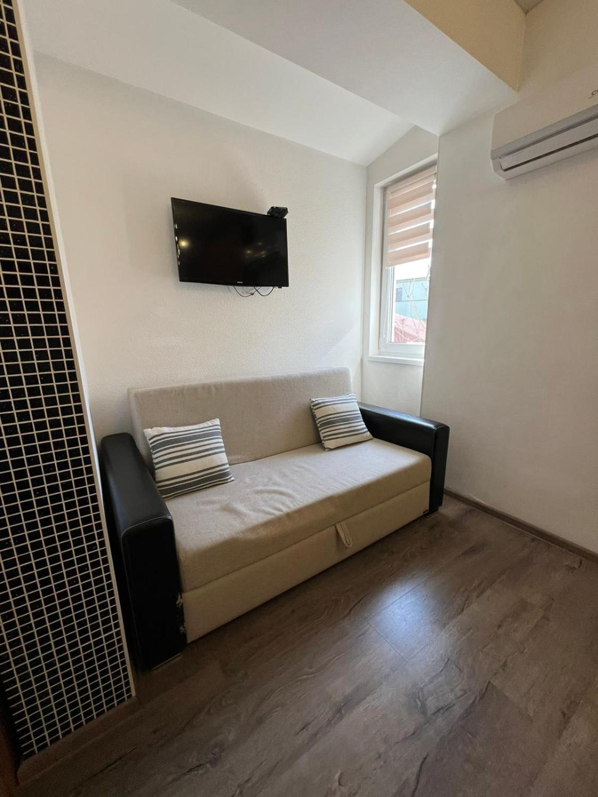 Apartments & Villa Georg オデッサ エクステリア 写真