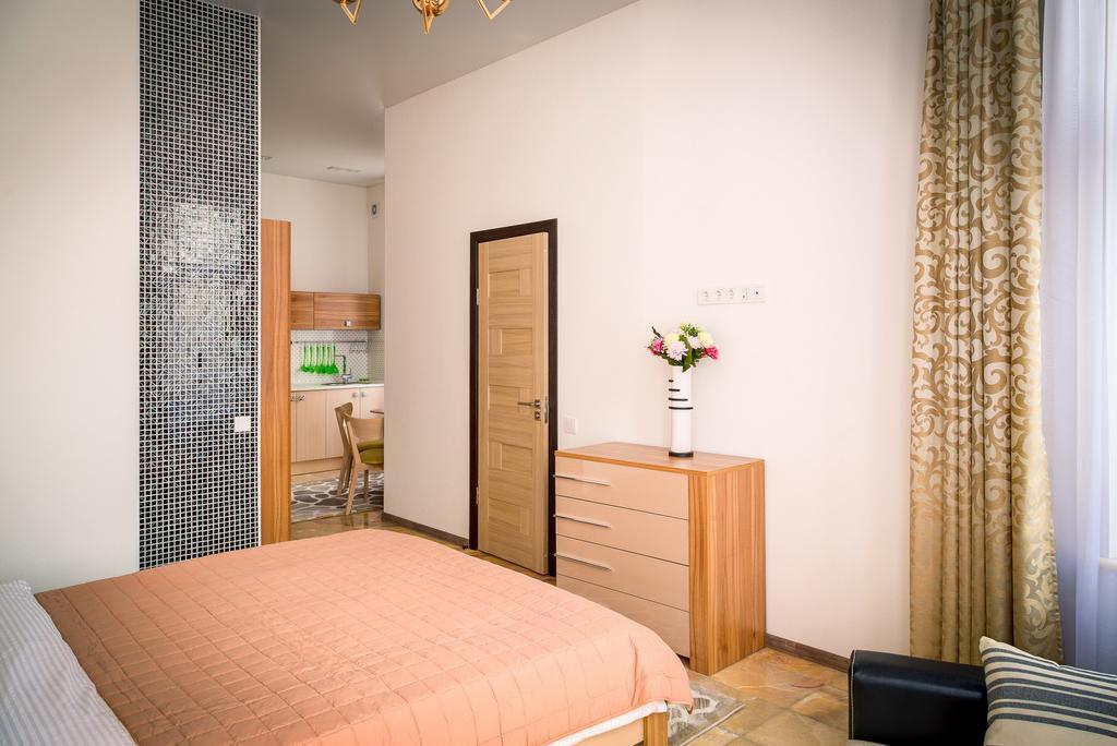 Apartments & Villa Georg オデッサ エクステリア 写真