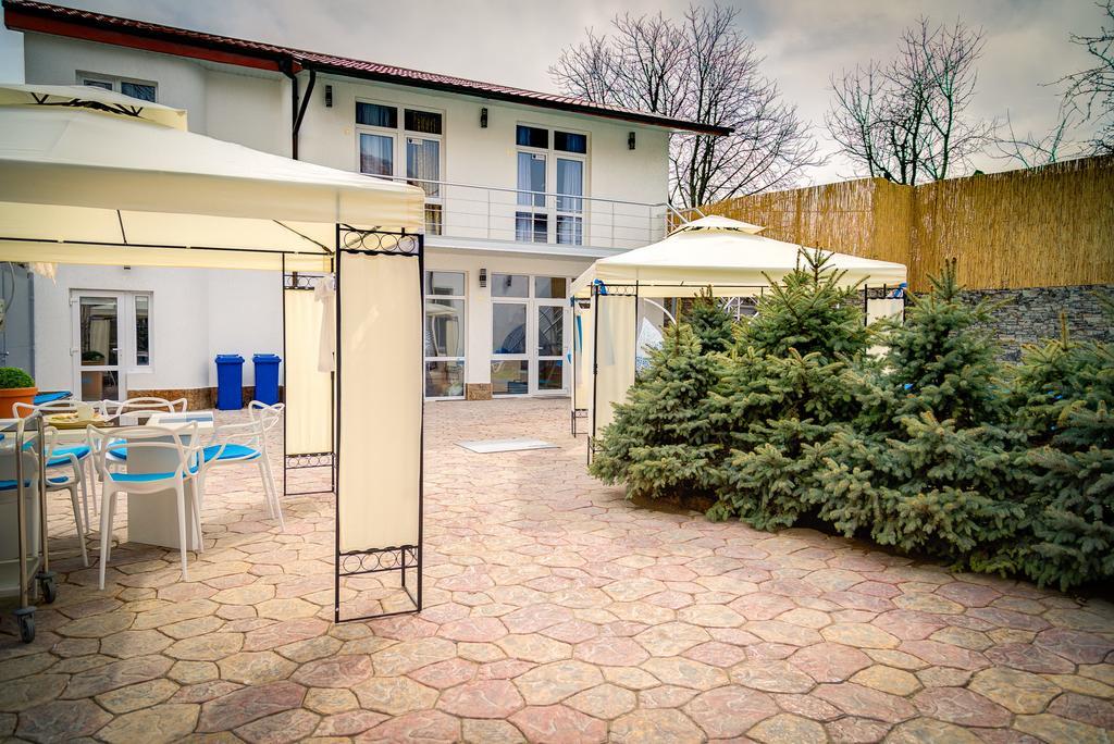 Apartments & Villa Georg オデッサ エクステリア 写真